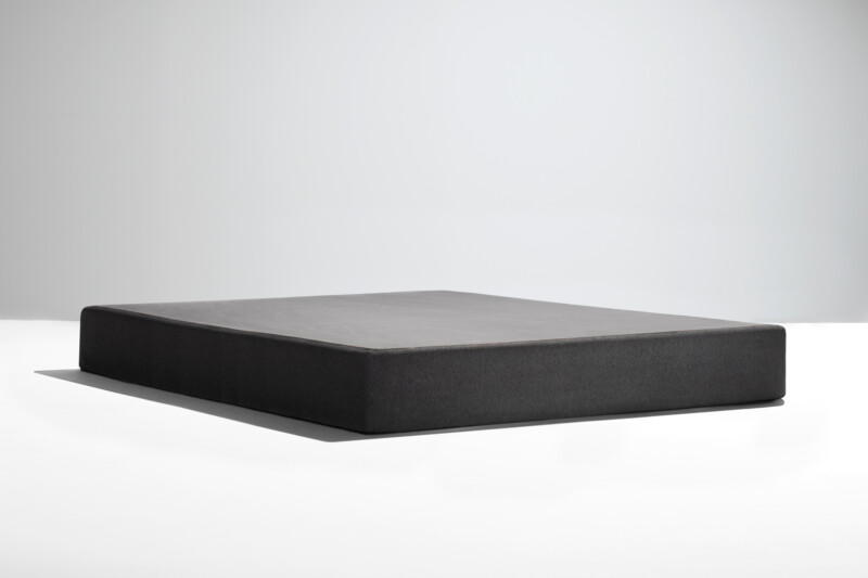 Tempur-Black Foundation