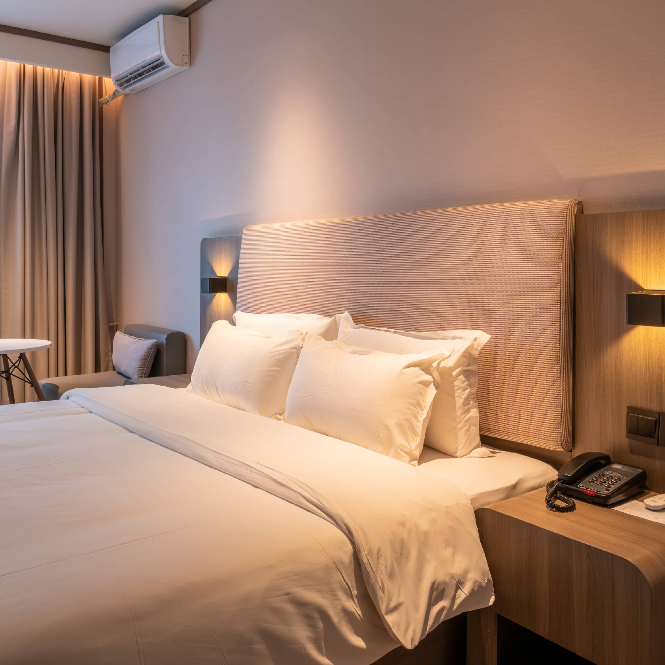 How To Create a Hotel-Like Bed